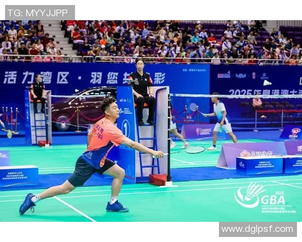 武汉羽毛球队在冠军赛中的团队协作展现出无与伦比的默契与实力