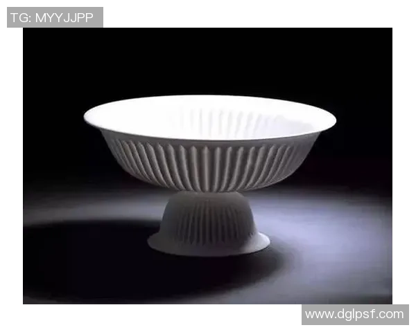 足球明星的道具拍摄背后故事揭秘与创意灵感的碰撞与融合 足球明星的道具拍摄背后故事揭秘与创意灵感的碰撞与融合