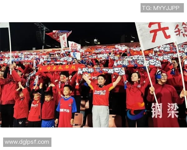 重庆足球队实力飙升创历史新高引发球迷热议与期待 重庆足球队实力飙升创历史新高引发球迷热议与期待